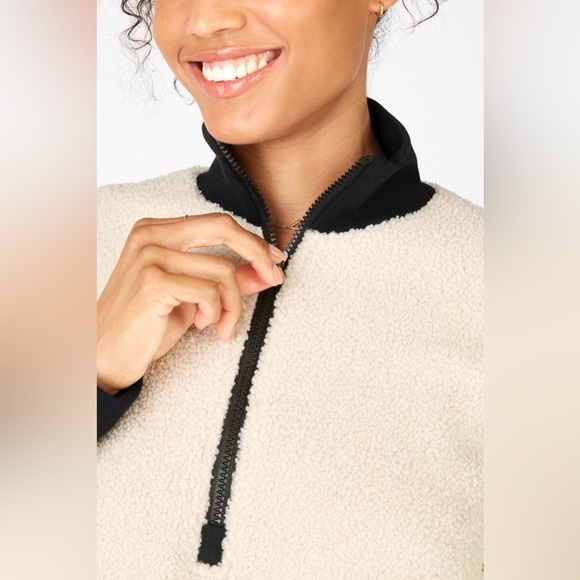 Fabletics Dream Polar Fleece Pullover Large cream black cropped half zip Sherpa - Picture 2 of 10